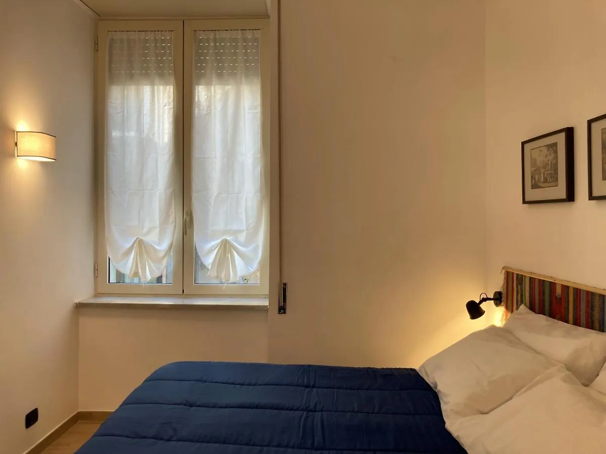 La Casa Blu Nel Cuore Storico Di Napoli Italy
