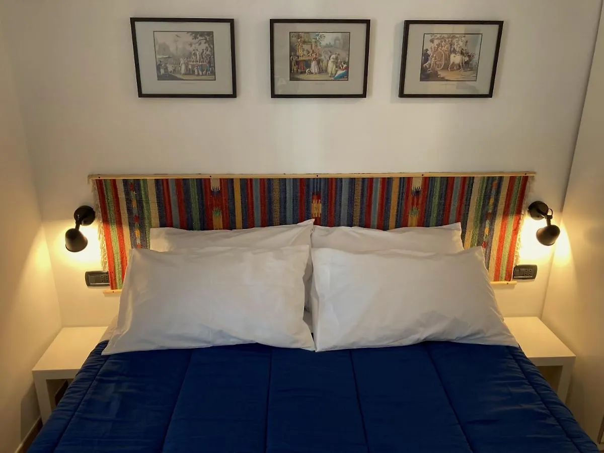 La Casa Blu Nel Cuore Storico Di Napoli Apartment